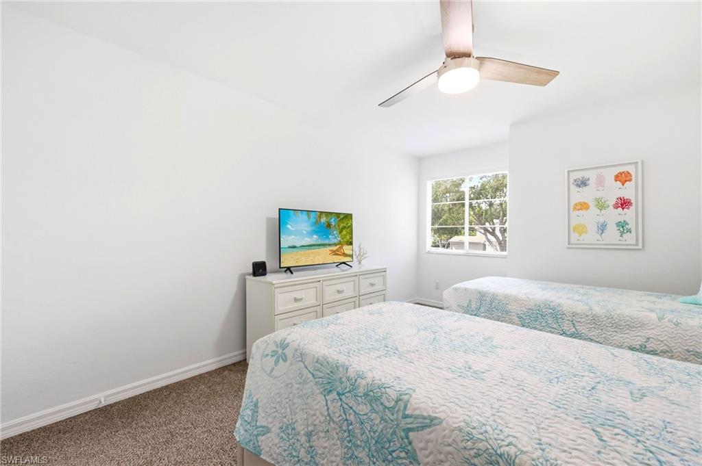 LAKESIDE CARRIAGE HOMES - Residential