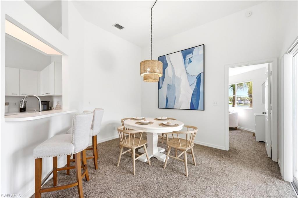 LAKESIDE CARRIAGE HOMES - Residential