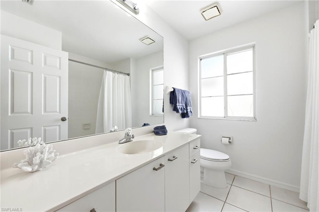 LAKESIDE CARRIAGE HOMES - Residential