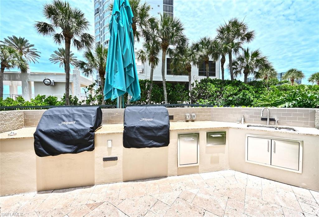 ESPLANADE CLUB - Residential Lease