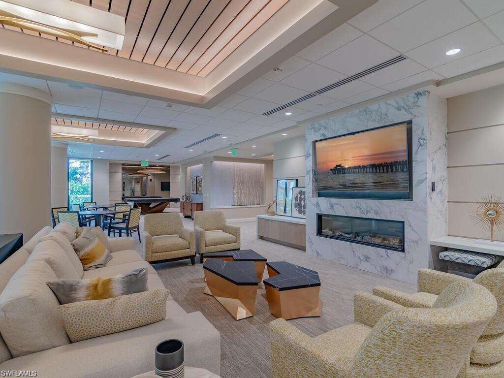 ESPLANADE CLUB - Residential Lease
