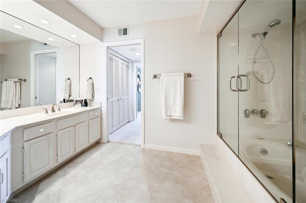 ESPLANADE CLUB - Residential Lease