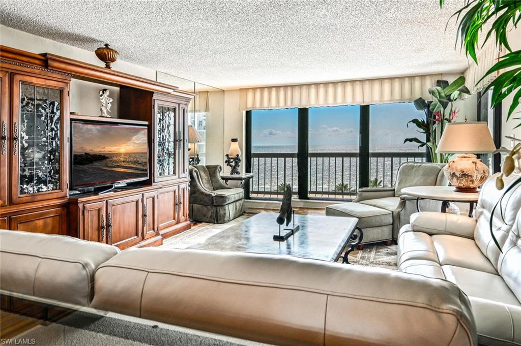 ESPLANADE CLUB - Residential Lease