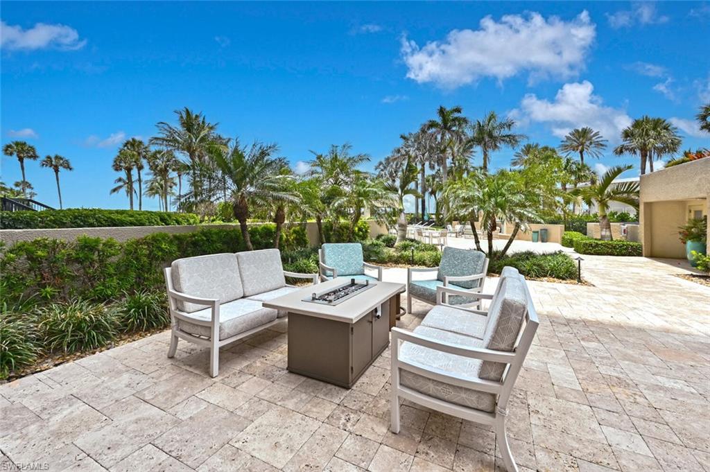 ESPLANADE CLUB - Residential Lease