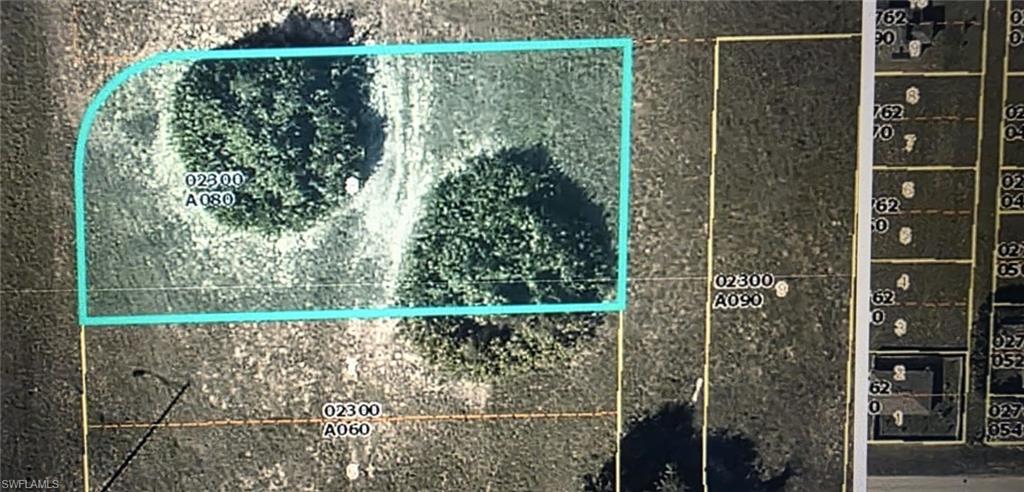 Excellent beginning for your dream new construction home, and a great opportunity for an investor, bring your offer, seller is motivated, great location, close to Gulf Coast beaches and shopping, restaurants and mayor roads.