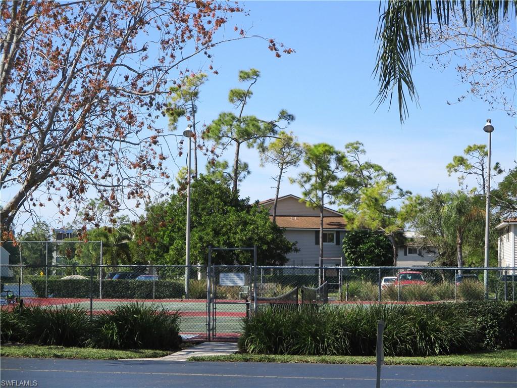 SUMMERLIN WOODS - Residential