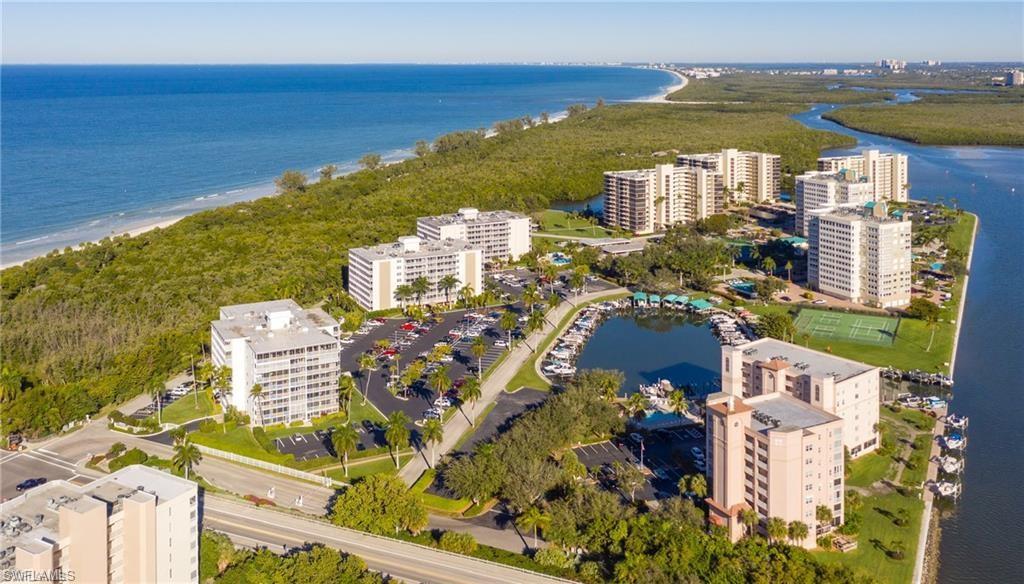 VANDERBILT TOWERS - Residential Lease