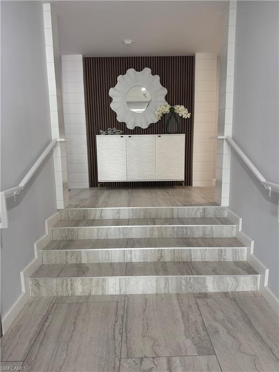 VANDERBILT TOWERS - Residential Lease