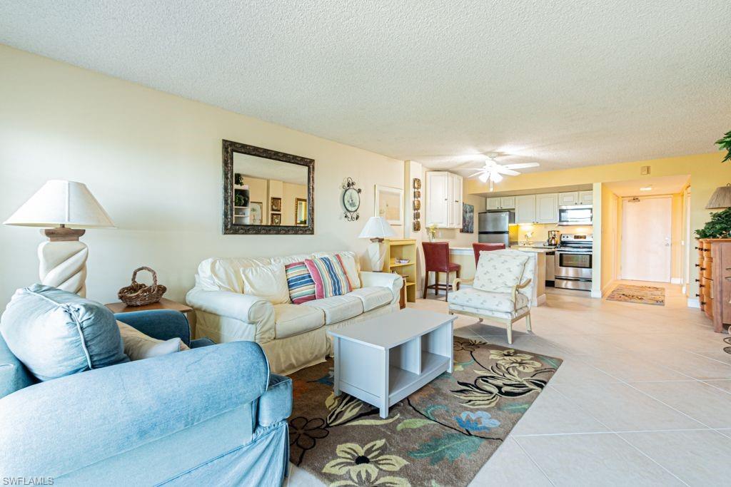 VANDERBILT TOWERS - Residential Lease