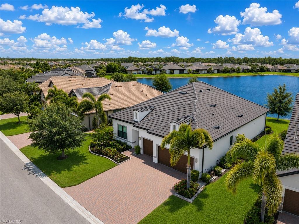 WINDING CYPRESS - Residential