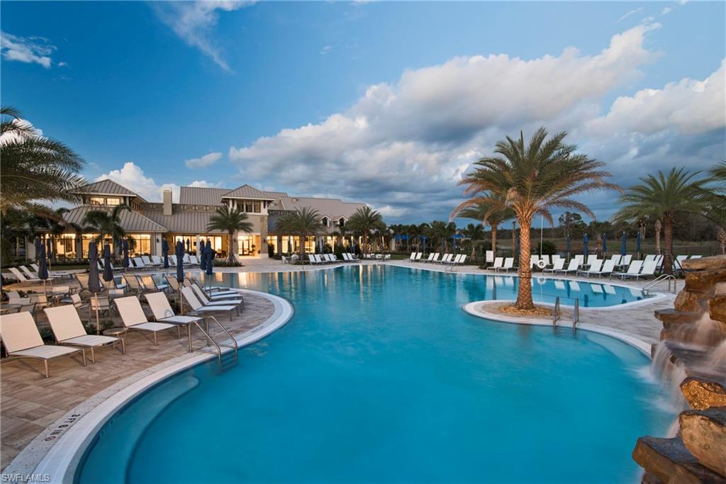 WINDING CYPRESS - Residential