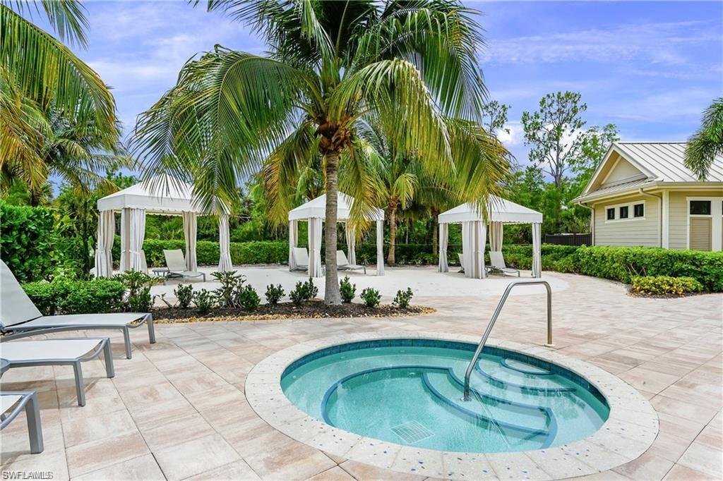 WINDING CYPRESS - Residential