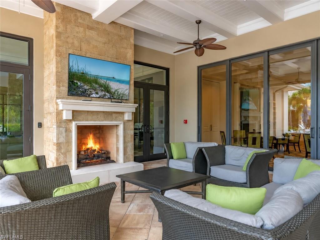 WINDING CYPRESS - Residential