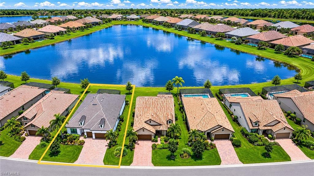 WINDING CYPRESS - Residential