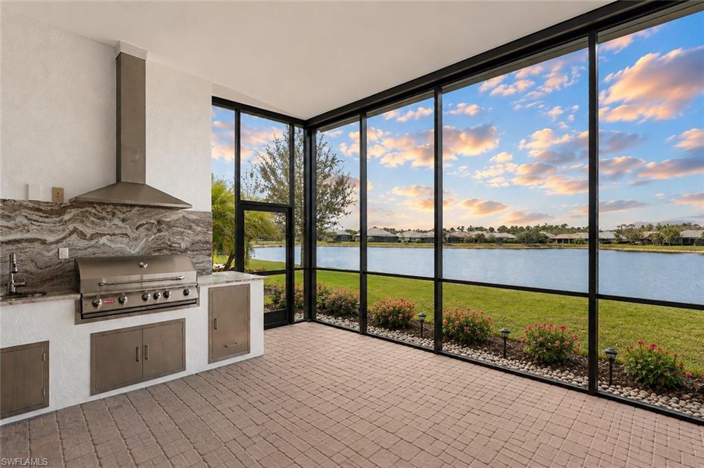 WINDING CYPRESS - Residential