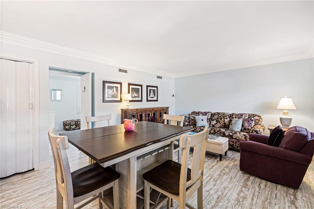 CASTLETON GARDENS - Residential