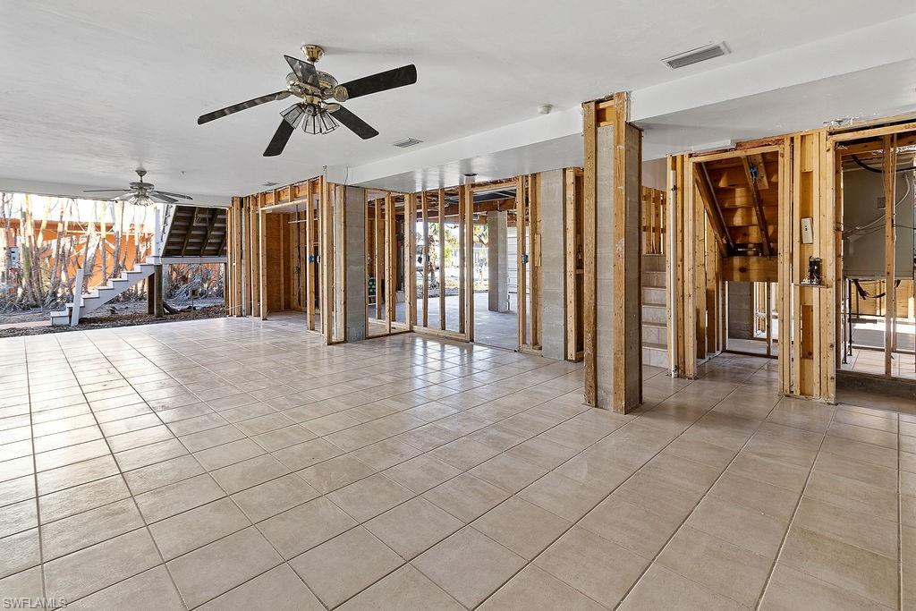 HOLIDAY HEIGHTS - Residential