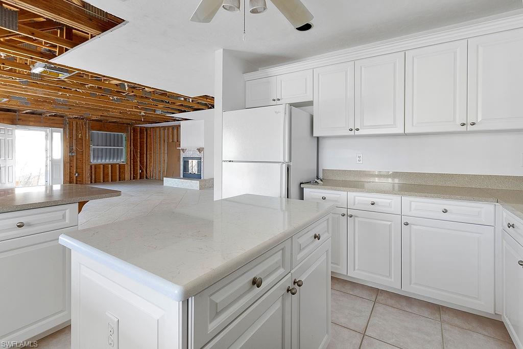 HOLIDAY HEIGHTS - Residential