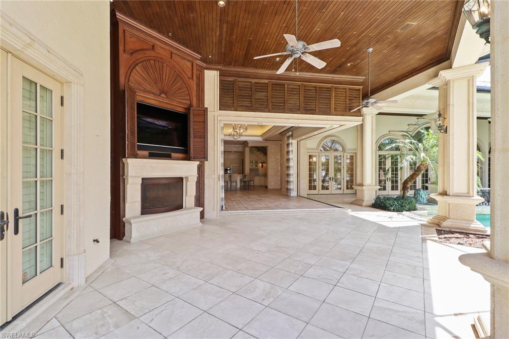 BAY COLONY SHORES - Residential