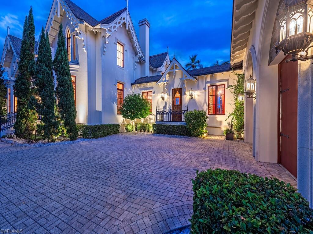AQUALANE SHORES - Residential