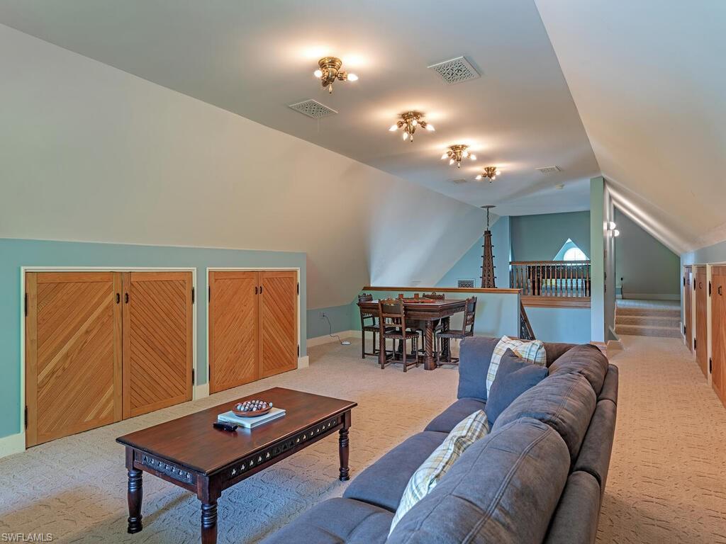 AQUALANE SHORES - Residential