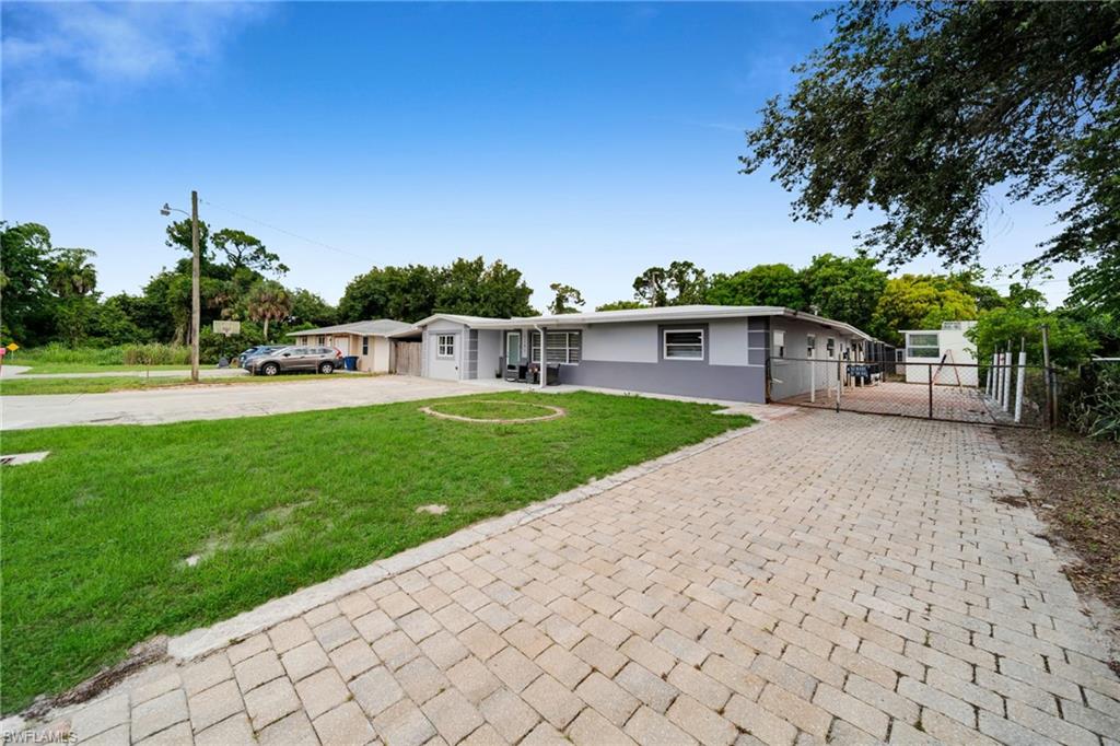 NORTH FORT MYERS - Residential