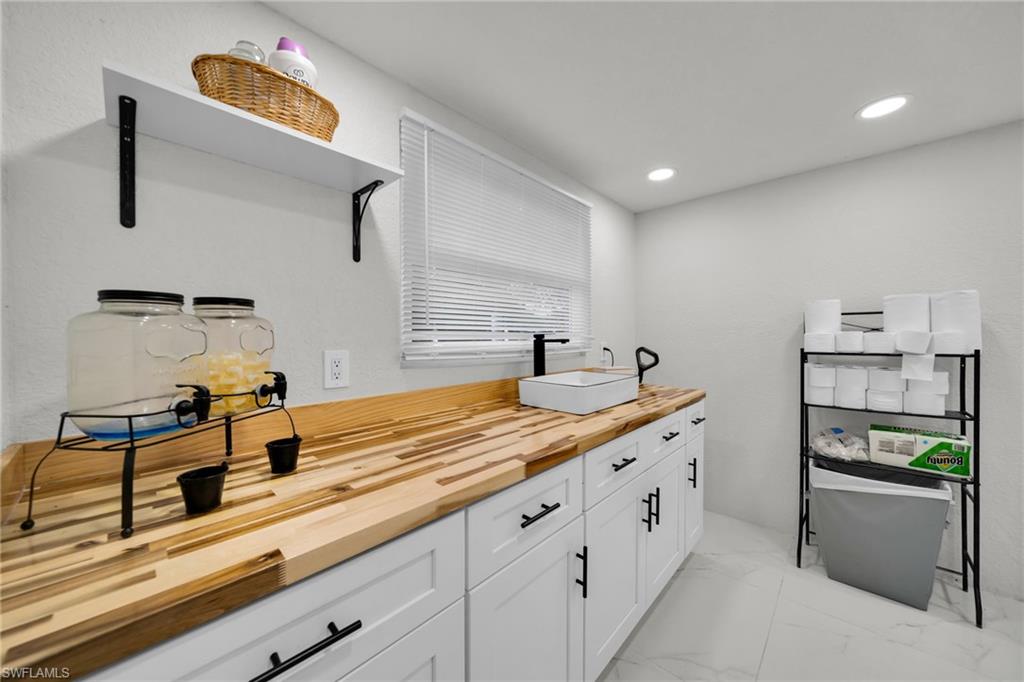 NORTH FORT MYERS - Residential