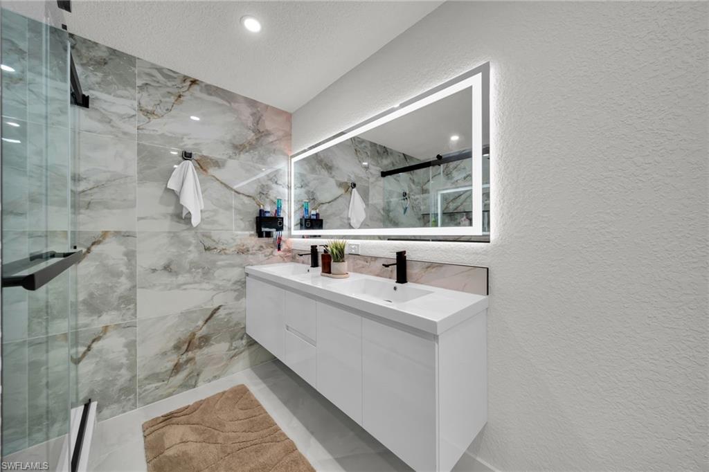 NORTH FORT MYERS - Residential
