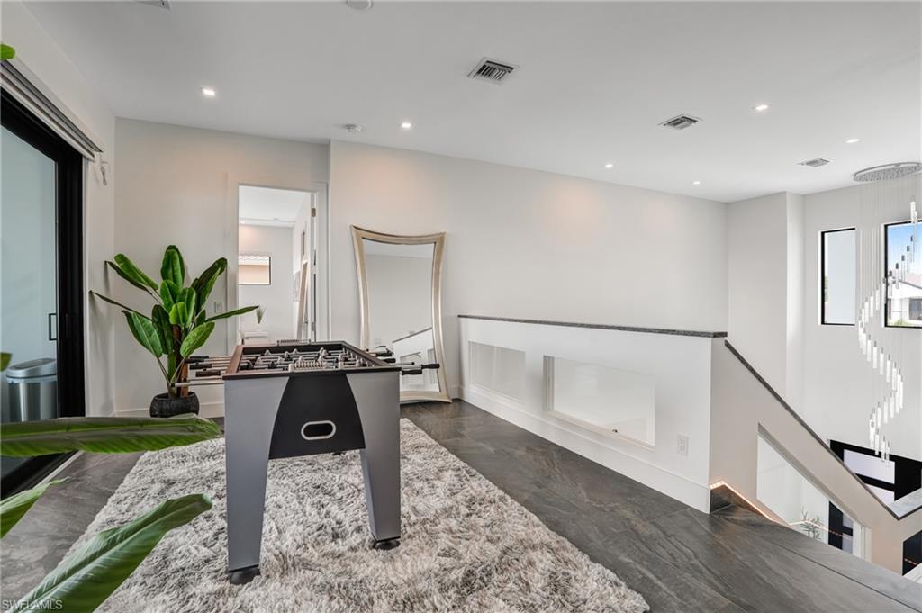 RIVERWATCH - Residential