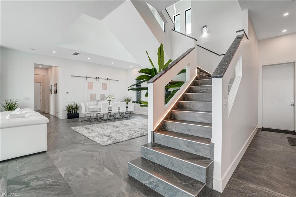 RIVERWATCH - Residential