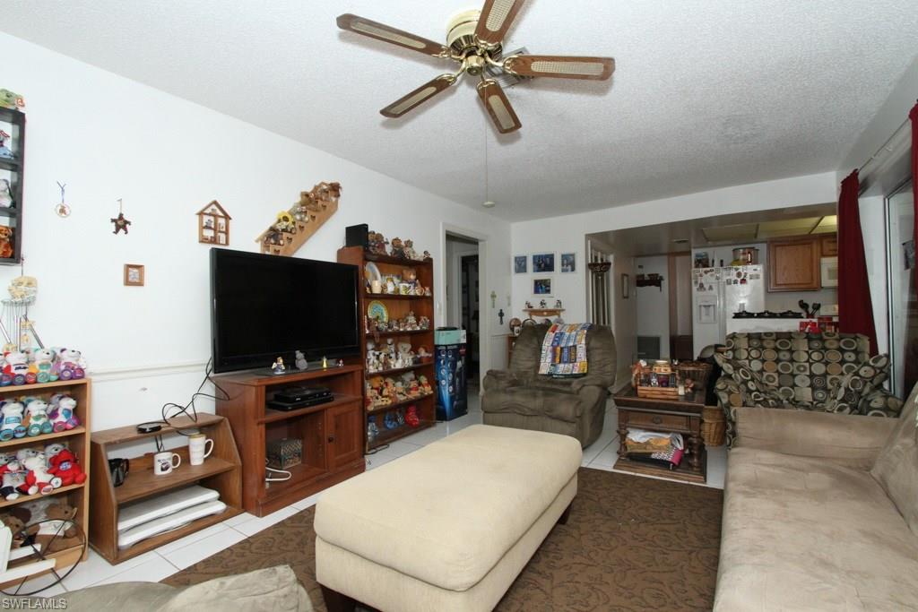 COUNTRY CLUB ESTATES - Residential