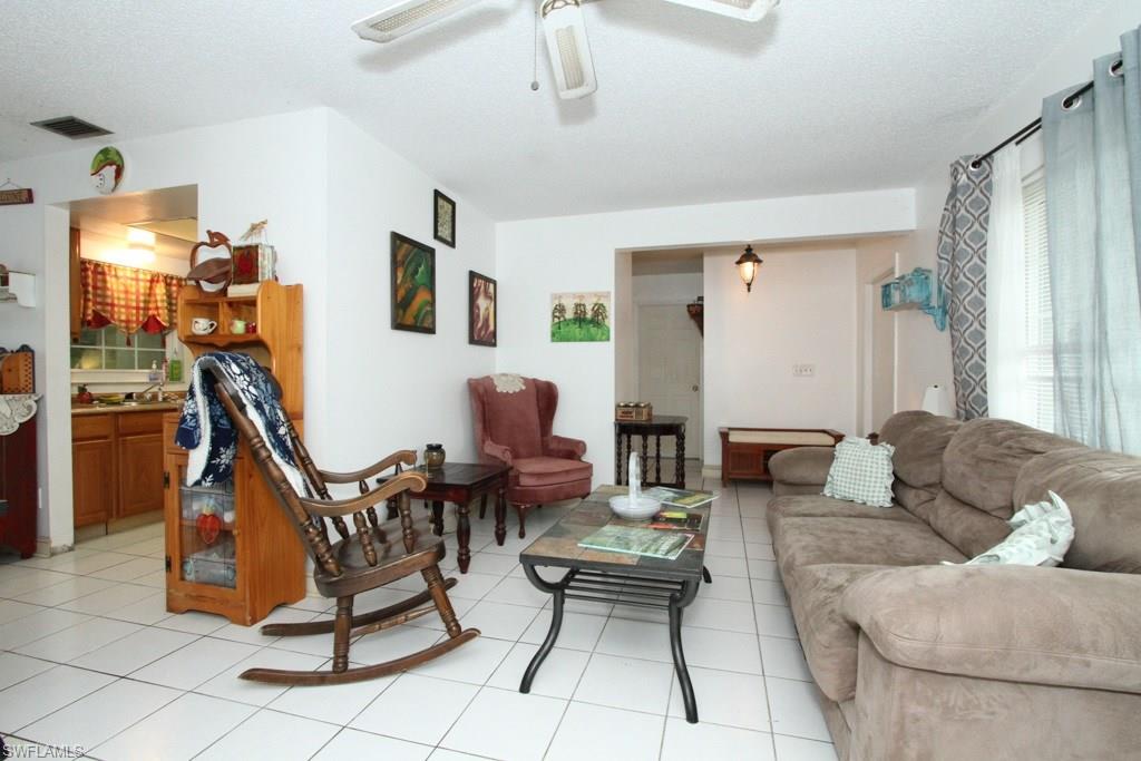 COUNTRY CLUB ESTATES - Residential
