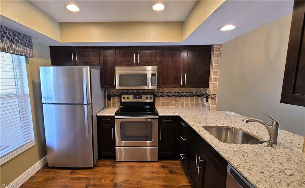 CLUB AT CRYSTAL LAKE CONDOMINIUM - Residential