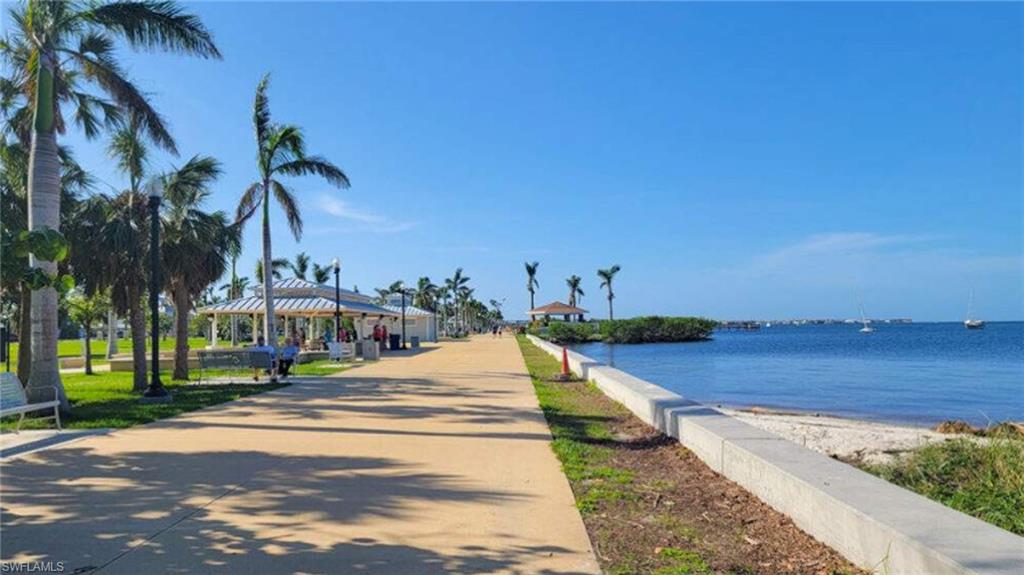 PUNTA GORDA - Land