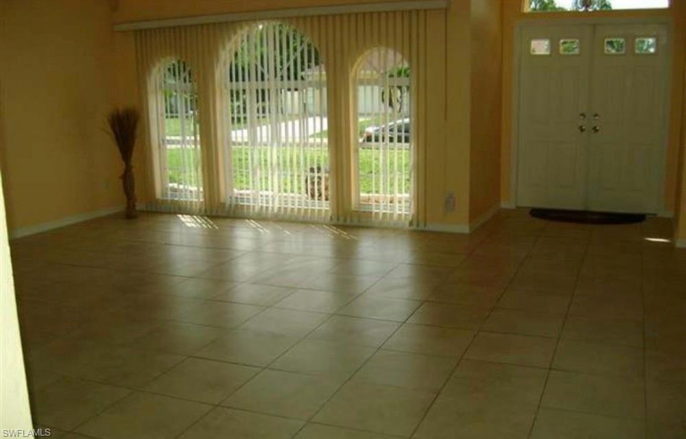 SAN CARLOS PARK - Residential