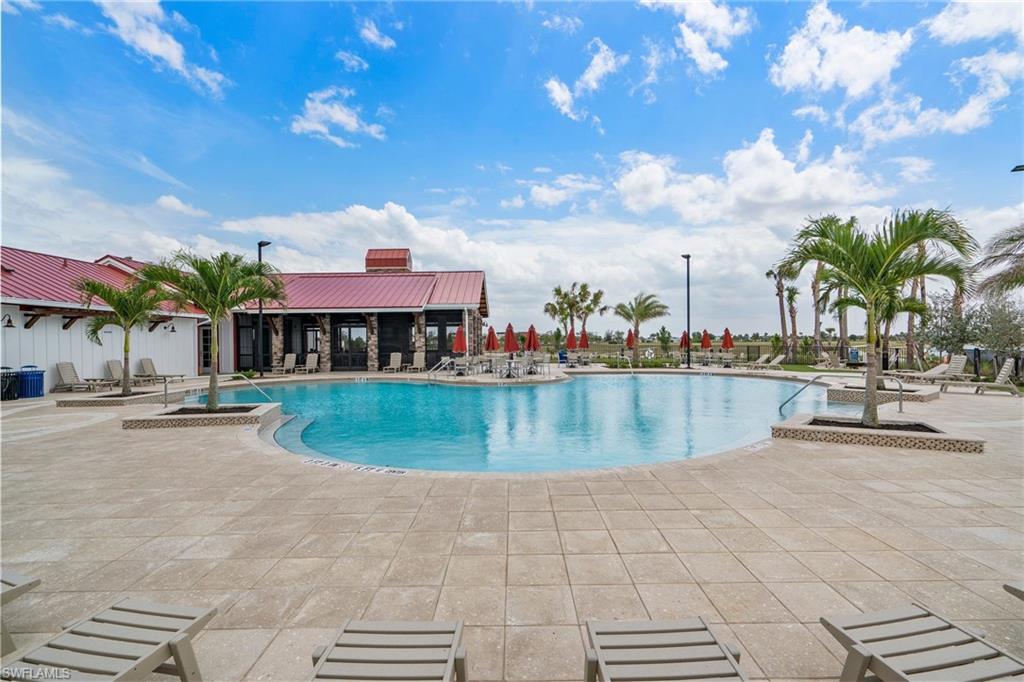 EDGEWATER - Residential