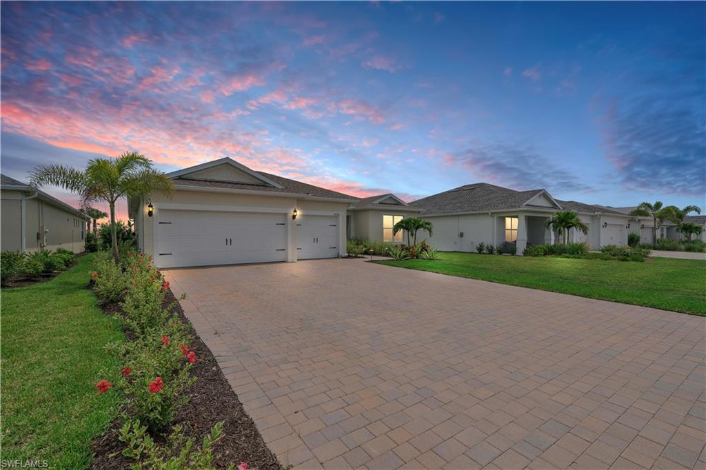 EDGEWATER - Residential