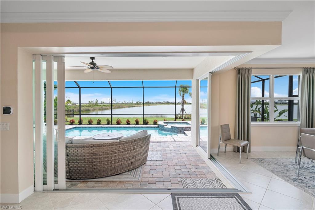 EDGEWATER - Residential