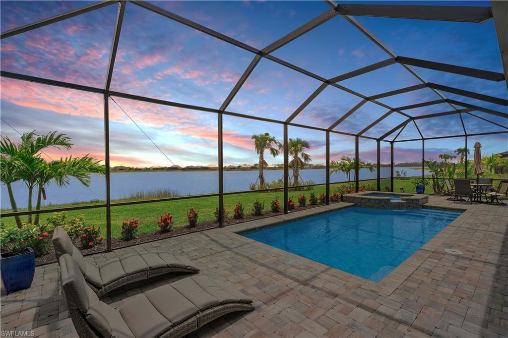EDGEWATER - Residential