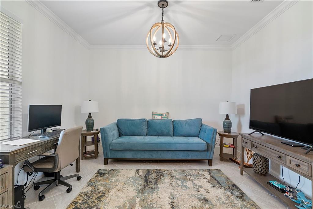 EDGEWATER - Residential