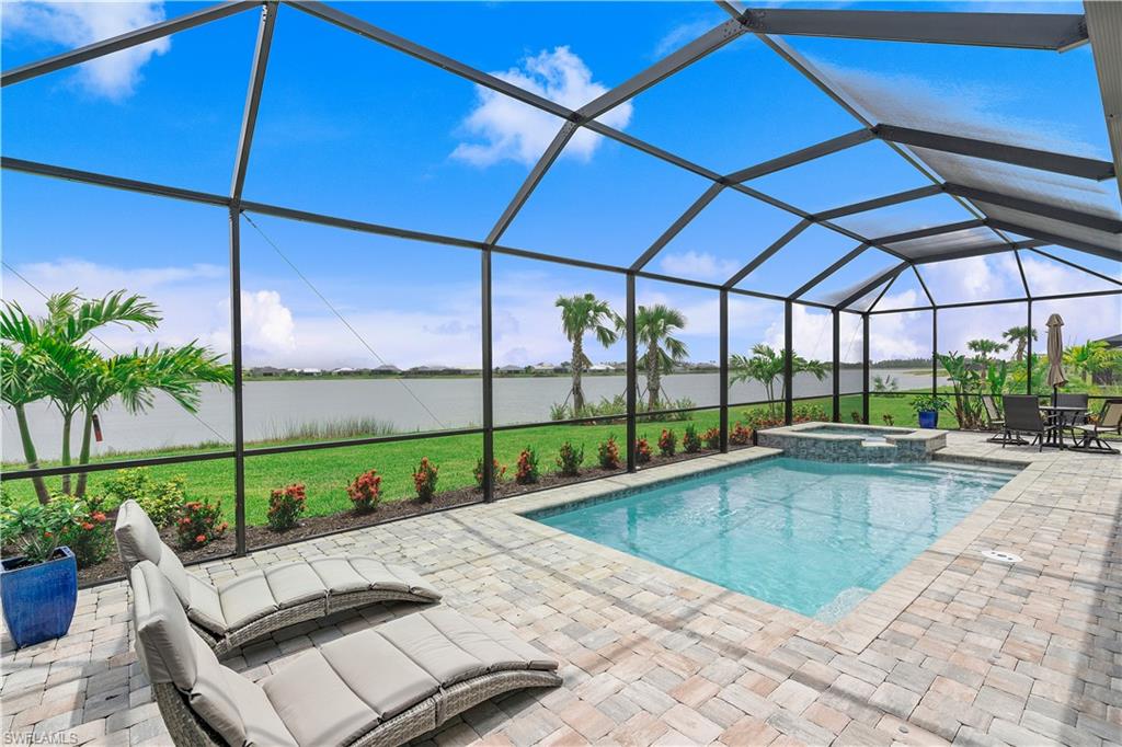 EDGEWATER - Residential