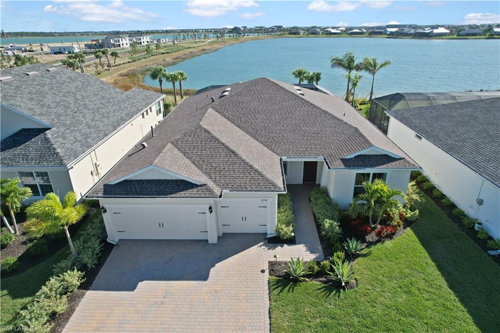 EDGEWATER - Residential