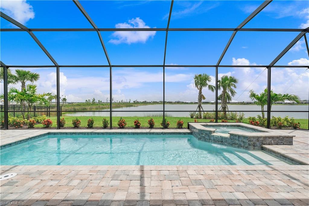 EDGEWATER - Residential