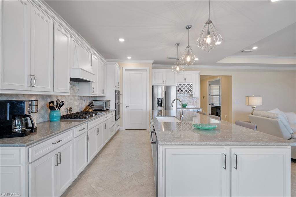EDGEWATER - Residential