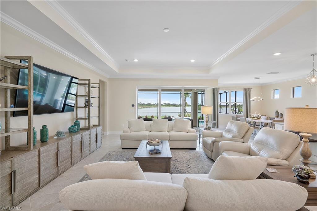 EDGEWATER - Residential