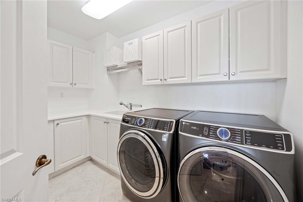 ESPERIA SOUTH - Residential Lease
