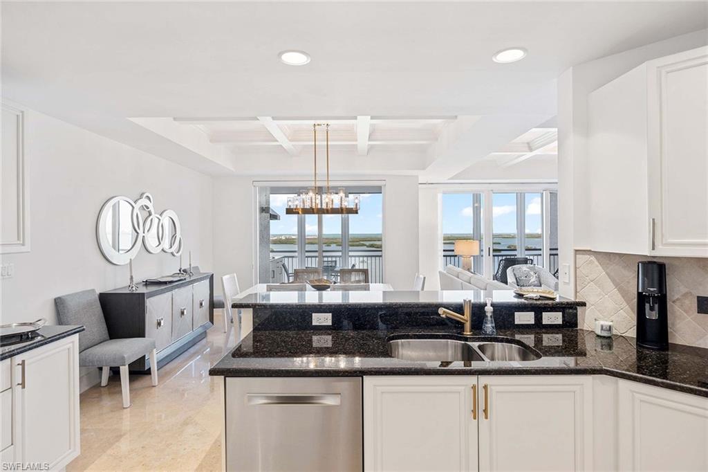 ESPERIA SOUTH - Residential Lease