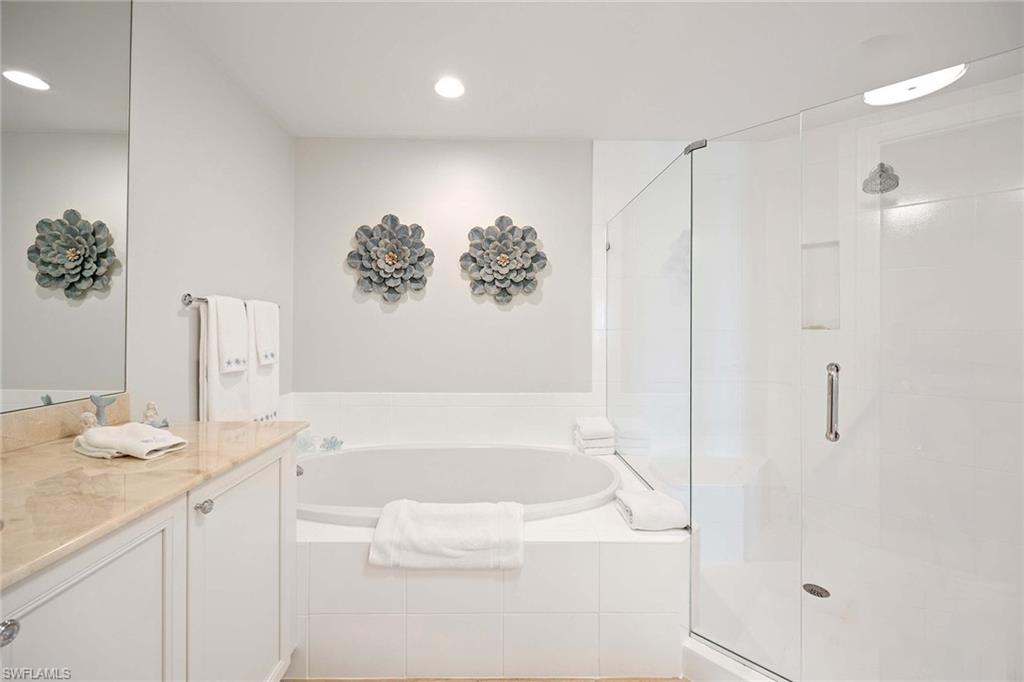 ESPERIA SOUTH - Residential Lease