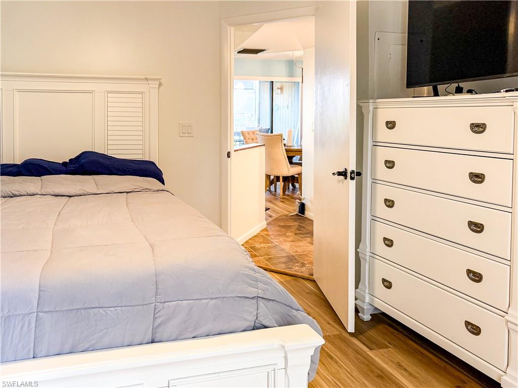 SAFETY HARBOR CLUB - Residential