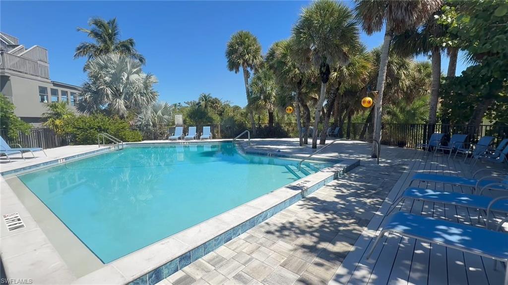 SAFETY HARBOR CLUB - Residential